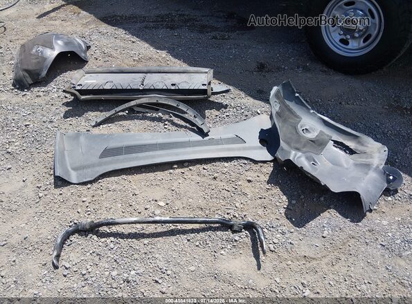 7SAYGAEE3PF902486 2023 TESLA MODEL Y Gray Widok z tyłu