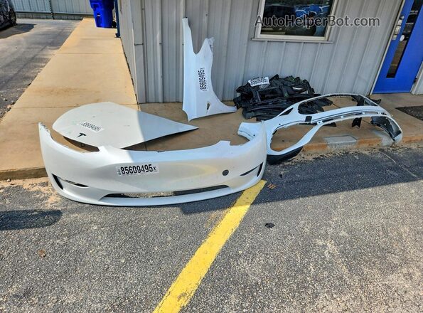 7SAYGAEE4NF433776 2022 TESLA MODEL Белый Вид подкапотного пространства
