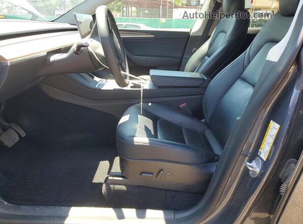 7SAYGAEE4PF595636 2023 TESLA MODEL Серый Вид салона спереди