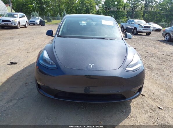 7SAYGAEE4RF108681 2024 TESLA MODEL Y Gray Widok zestawu wskaźników
