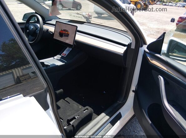 7SAYGAEE5PF703083 2023 TESLA MODEL Y White Սալոնի դիմացի տեսք