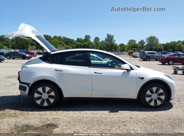 7SAYGAEE5PF703083 2023 TESLA MODEL Y White Սալոնի հետևի տեսք