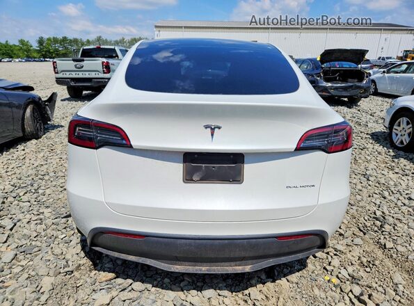 7SAYGAEE5RF182904 2024 TESLA MODEL White უკანა ხედი