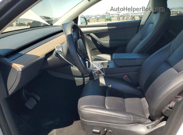 7SAYGAEE5RF994669 2024 TESLA MODEL Белый Вид салона спереди