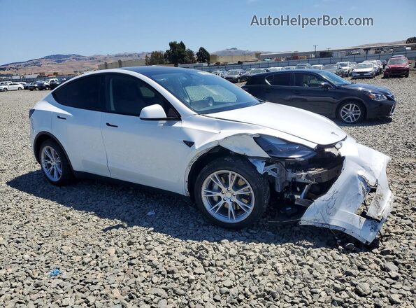 7SAYGAEE5RF994669 2024 TESLA MODEL Белый Передняя правая четверть