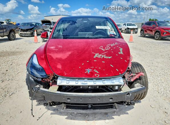 7SAYGAEE6NF350835 2022 TESLA MODEL Red Вид спереду