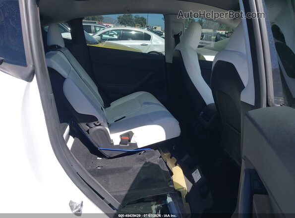 7SAYGAEE6PF773613 2023 TESLA MODEL Y White Вид наклейки з VIN-кодом