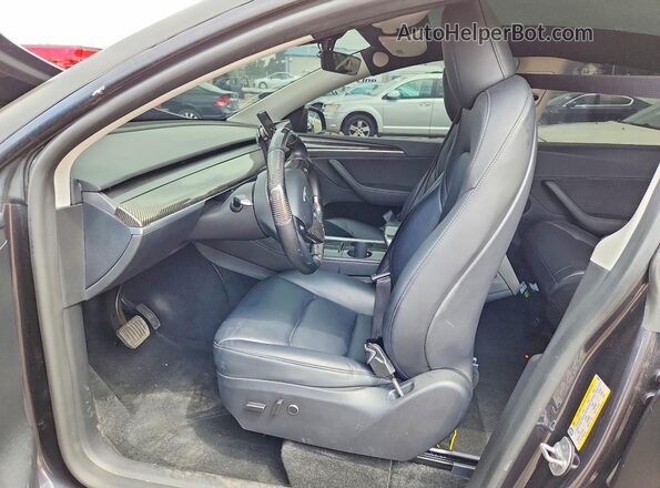 7SAYGAEE6RF029884 2024 TESLA MODEL Two Tone Front interior view
