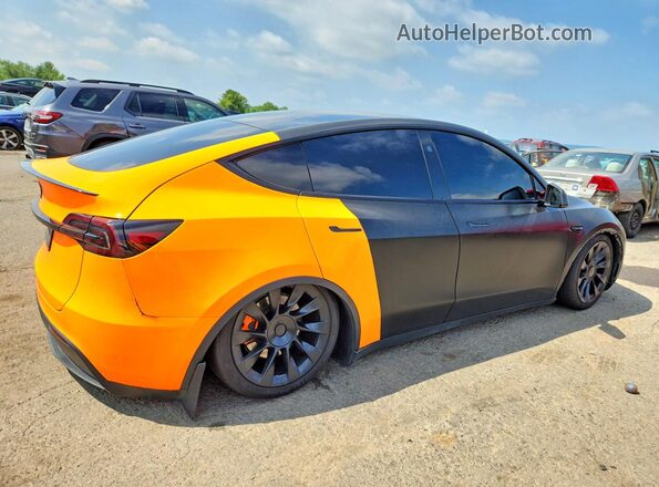7SAYGAEE6RF029884 2024 TESLA MODEL Two Tone Rear right