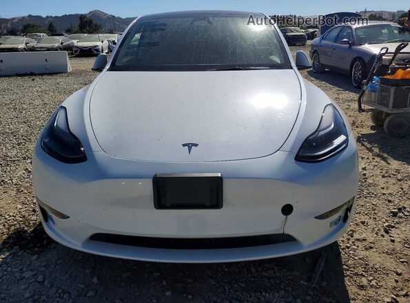 7SAYGAEE6RF206692 2024 TESLA MODEL White Front view