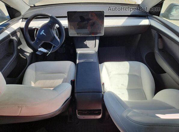 7SAYGAEE6SF219870 2025 TESLA MODEL Gray Vista del salpicadero