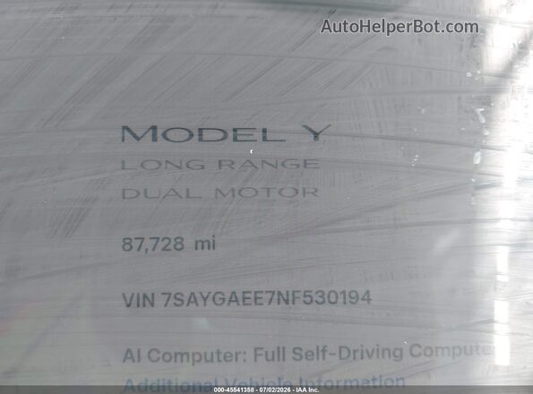 7SAYGAEE7NF530194 2022 TESLA MODEL Y White Rear seats view