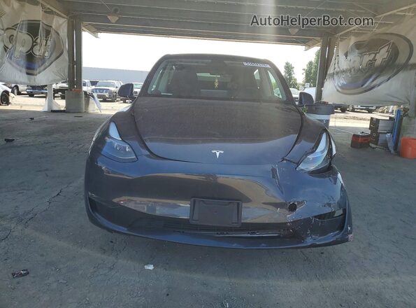7SAYGAEE8RF100115 2024 TESLA MODEL Charcoal Դիմացի տեսք