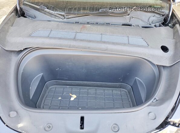 7SAYGAEE8RF100115 2024 TESLA MODEL Charcoal Սալոնի հետևի տեսք