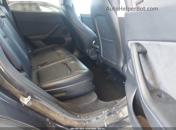7SAYGAEE8RF170164 2024 TESLA MODEL Y Gray Widok naklejki z numerem VIN