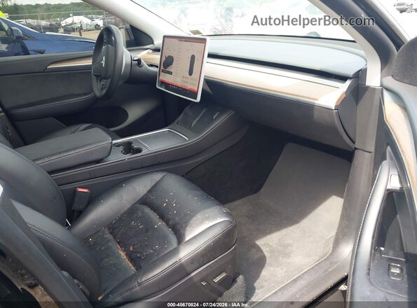 7SAYGAEE8RF185442 2024 TESLA MODEL Y Black Սալոնի դիմացի տեսք