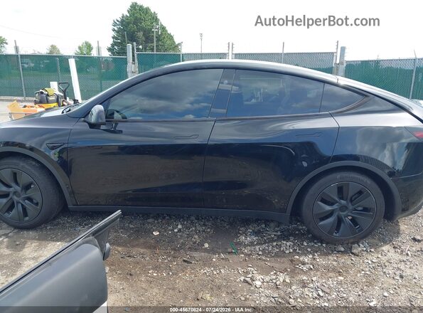 7SAYGAEE8RF185442 2024 TESLA MODEL Y Black Սալոնի 360 աստիճան տեսք