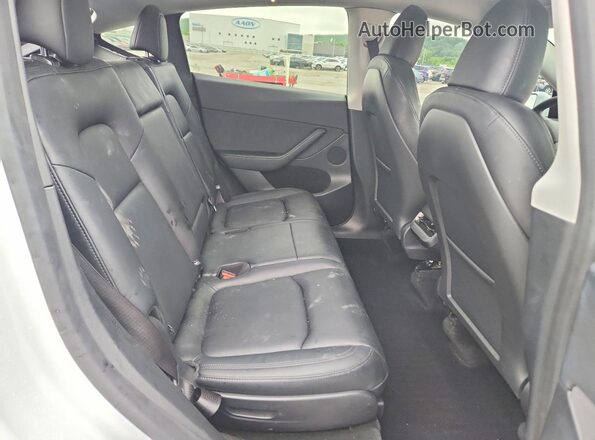 7SAYGAEE8SF247833 2025 TESLA MODEL Белый Вид задних сидений