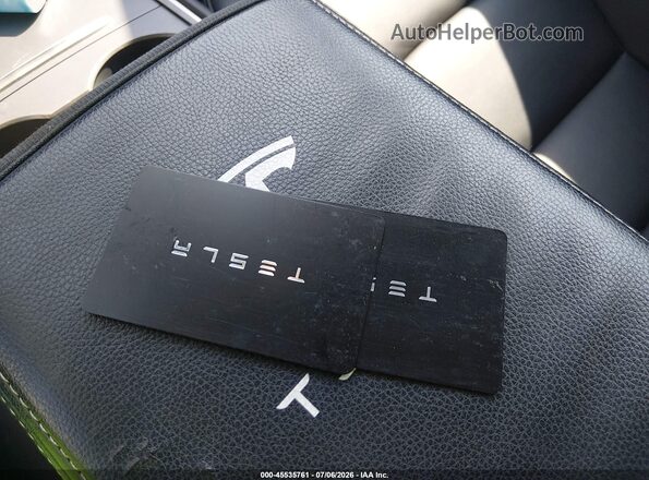 7SAYGAEE9PF788283 2023 TESLA MODEL Y Gray Engine compartment view