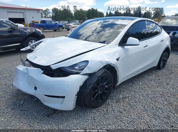 7SAYGAEE9PF884124 2023 TESLA MODEL Y White Przód lewy