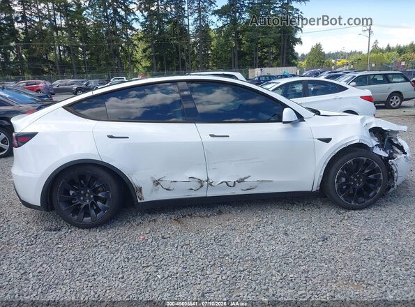 7SAYGAEE9PF884124 2023 TESLA MODEL Y White Widok wnętrza 360 stopni