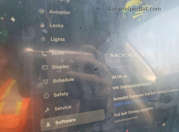 7SAYGAEE9RF193887 2024 TESLA MODEL Blue ხელსაწყოთა პანელის ხედი