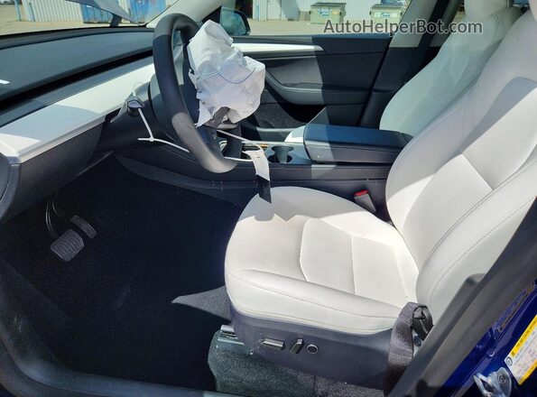 7SAYGAEE9SF230779 2025 TESLA MODEL Blue Вид салону спереду