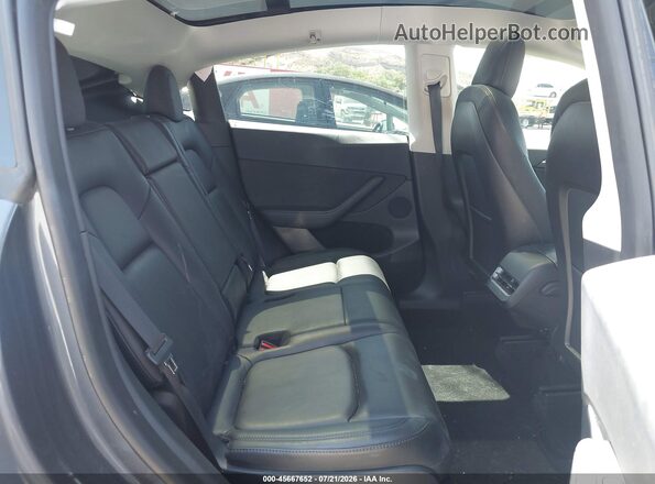 7SAYGAEEXPF620474 2023 TESLA MODEL Y Gray VIN sticker view