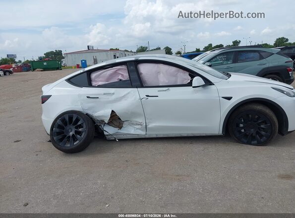 7SAYGAEEXPF751520 2023 TESLA MODEL Y White Dashboard view