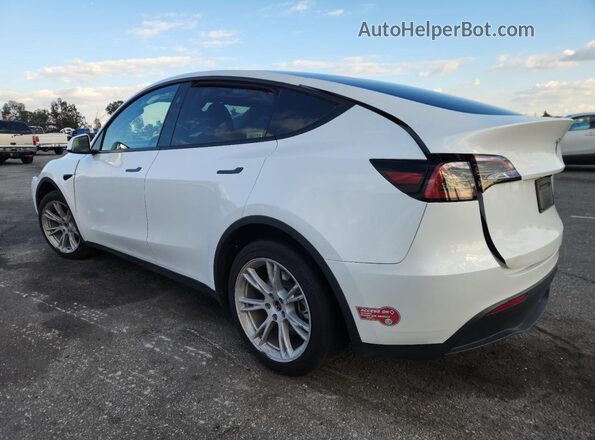 7SAYGDED0RF055390 2024 TESLA MODEL White Rear left