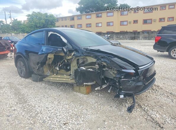 7SAYGDED0TA655752 2026 TESLA MODEL Черный Передняя правая четверть