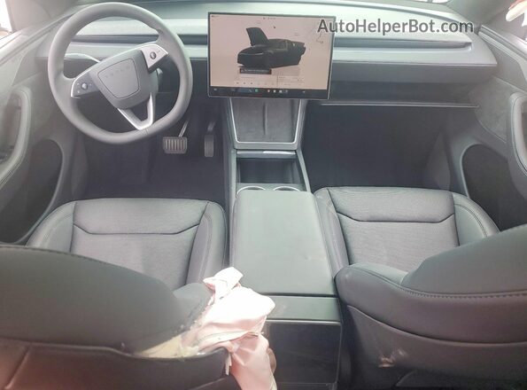 7SAYGDED0TA655752 2026 TESLA MODEL Черный Вид панели приборов