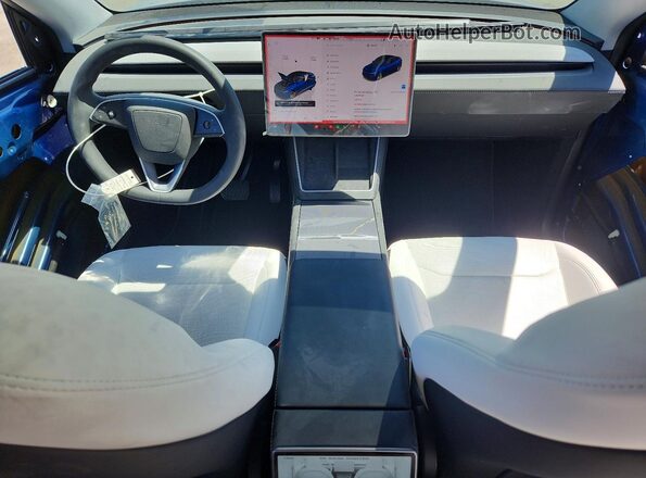 7SAYGDED0TF547182 2026 TESLA MODEL Blue Widok deski rozdzielczej