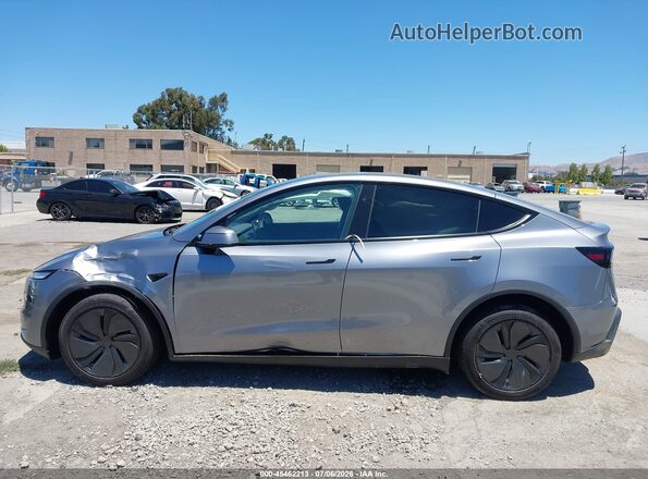 7SAYGDED0TF549997 2026 TESLA MODEL Y Серый Панорамный вид салона 360°