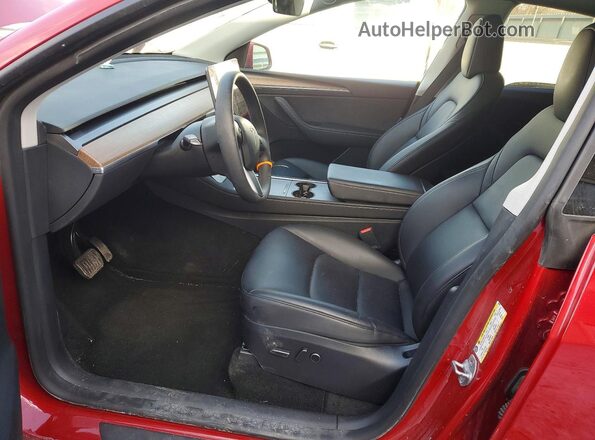 7SAYGDED1PF959875 2023 TESLA MODEL Бордовый Вид салона спереди