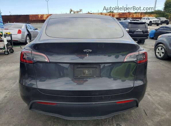 7SAYGDED1RF008207 2024 TESLA MODEL Gray Rear view