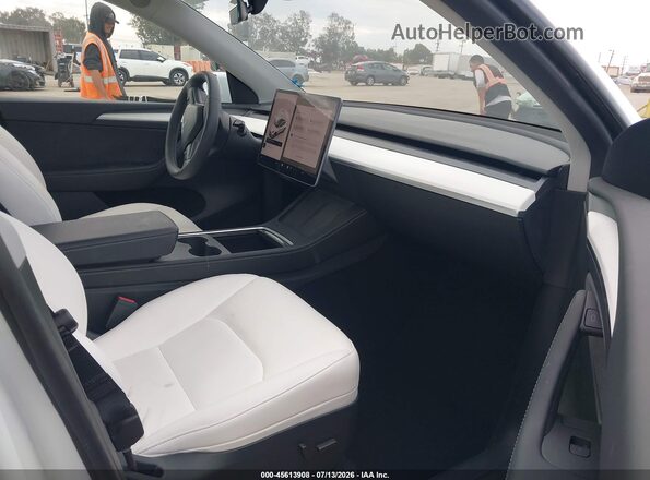 7SAYGDED1RF011396 2024 TESLA MODEL Y White Սալոնի դիմացի տեսք