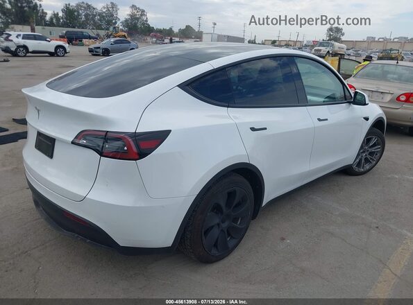 7SAYGDED1RF011396 2024 TESLA MODEL Y White Հետևի աջ