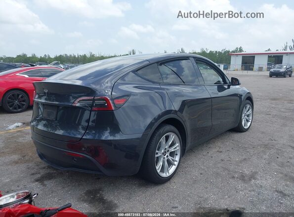 7SAYGDED1RF038517 2024 TESLA MODEL Y Серый Задняя правая четверть