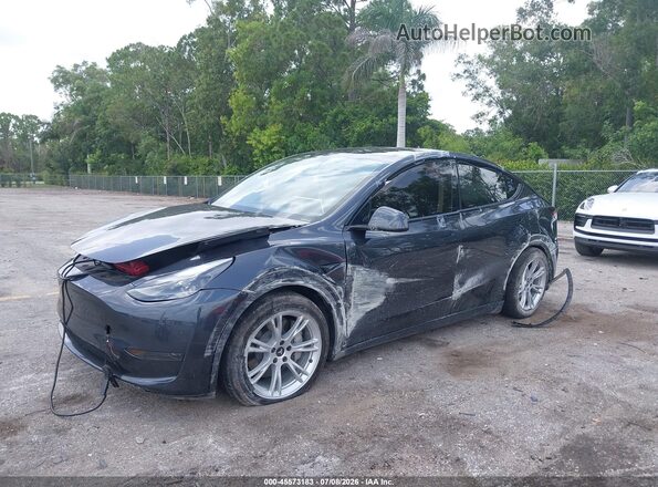7SAYGDED1RF038517 2024 TESLA MODEL Y Серый Вид спереди