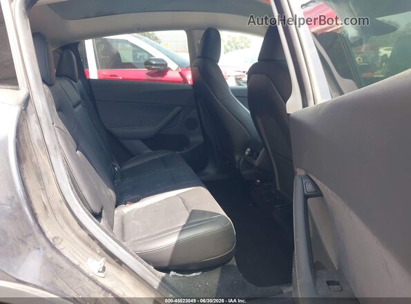 7SAYGDED2RF050630 2024 TESLA MODEL Y Gray VIN կոդի պիտակի տեսք