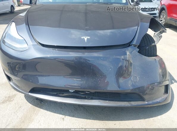 7SAYGDED2RF050630 2024 TESLA MODEL Y Gray 
