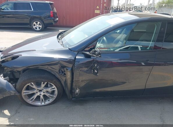 7SAYGDED2RF050630 2024 TESLA MODEL Y Gray 