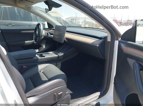 7SAYGDED2RF087175 2024 TESLA MODEL Y White Սալոնի դիմացի տեսք