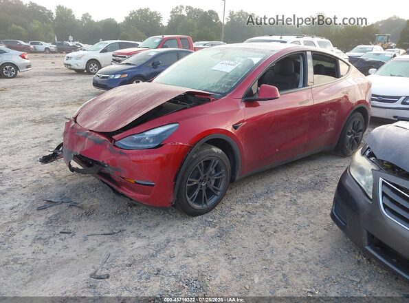 7SAYGDED2RF110387 2024 TESLA MODEL Y Red Առջևի ձախ երեք քառորդ տեսարան