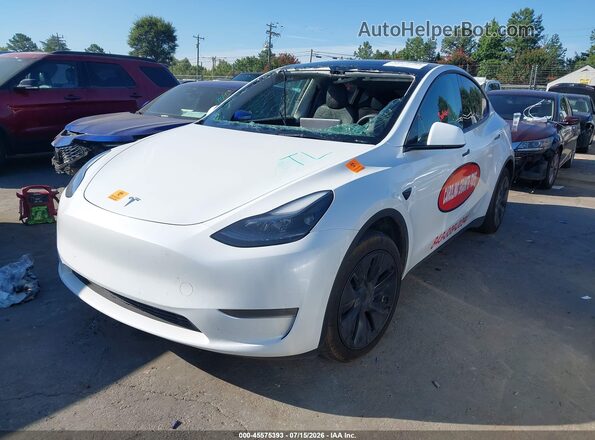 7SAYGDED2SA339431 2025 TESLA MODEL Y Белый Передняя левая четверть