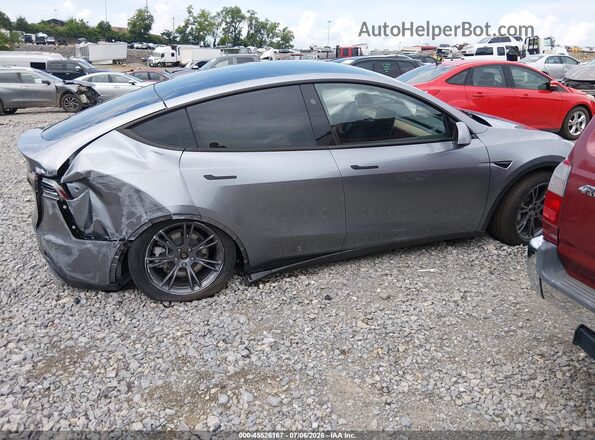 7SAYGDED2SA372543 2025 TESLA MODEL Y Серебряный Вид задней части салона