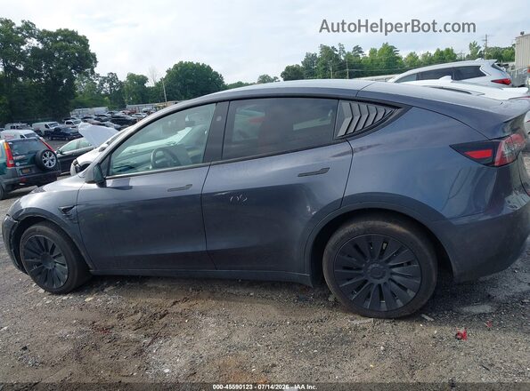 7SAYGDED3PF939871 2023 TESLA MODEL Y Gray 