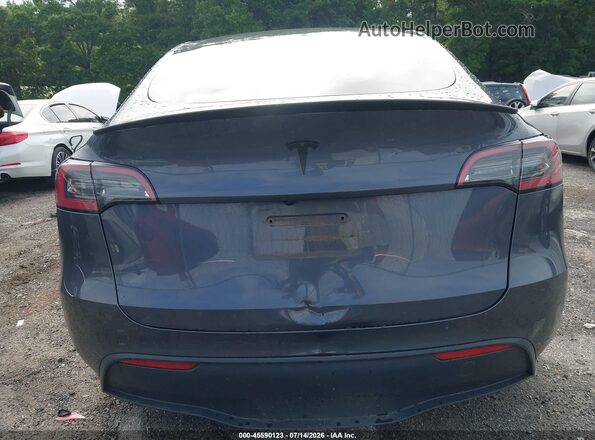 7SAYGDED3PF939871 2023 TESLA MODEL Y Gray 