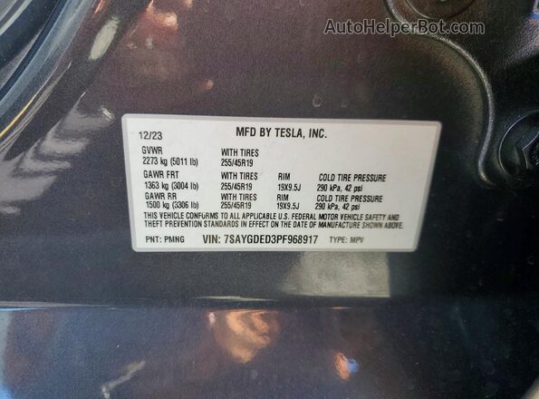 7SAYGDED3PF968917 2023 TESLA MODEL Gray VIN կոդի պիտակի տեսք